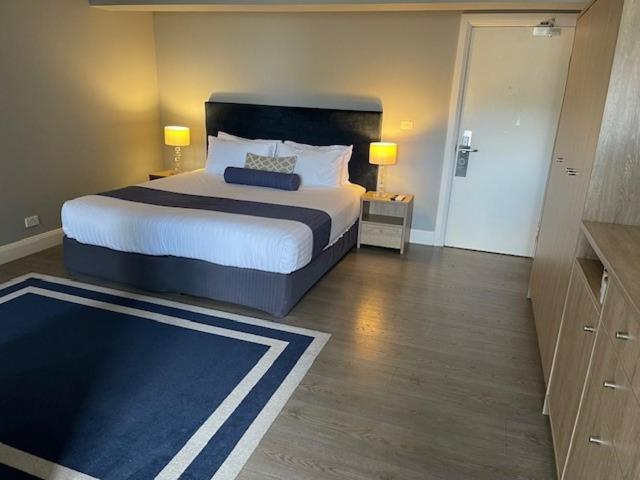 Seabreeze Hotel เนลสันเบย์ ภายนอก รูปภาพ